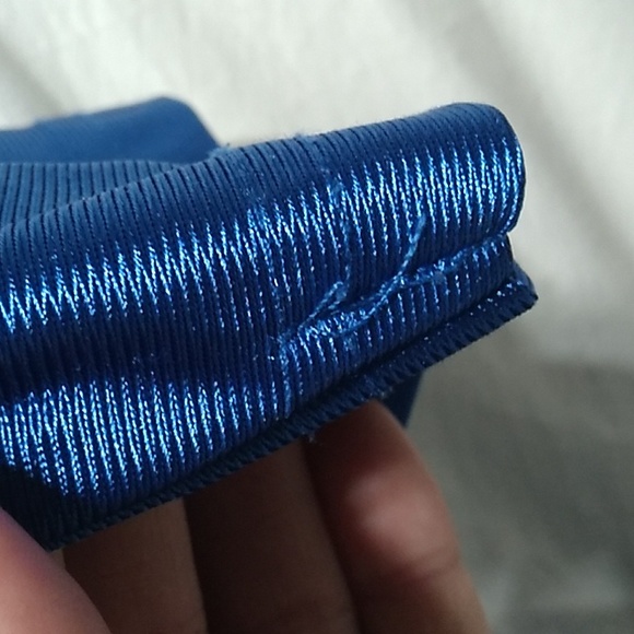 SALE! HTF! NWOT NCAA Kentucky Wildcats #12 Jersey Sz.M - Picture 12 of 12